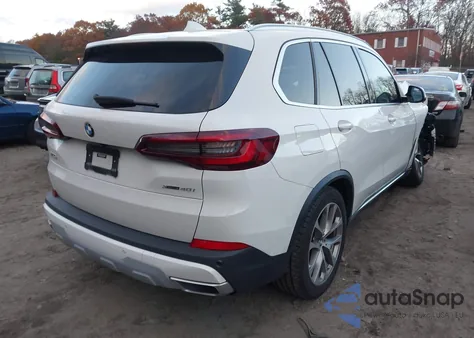 2021 BMW X5 xDrive40I z USA, uszkodzony, nr VIN 5UXCR6C09M9E79054